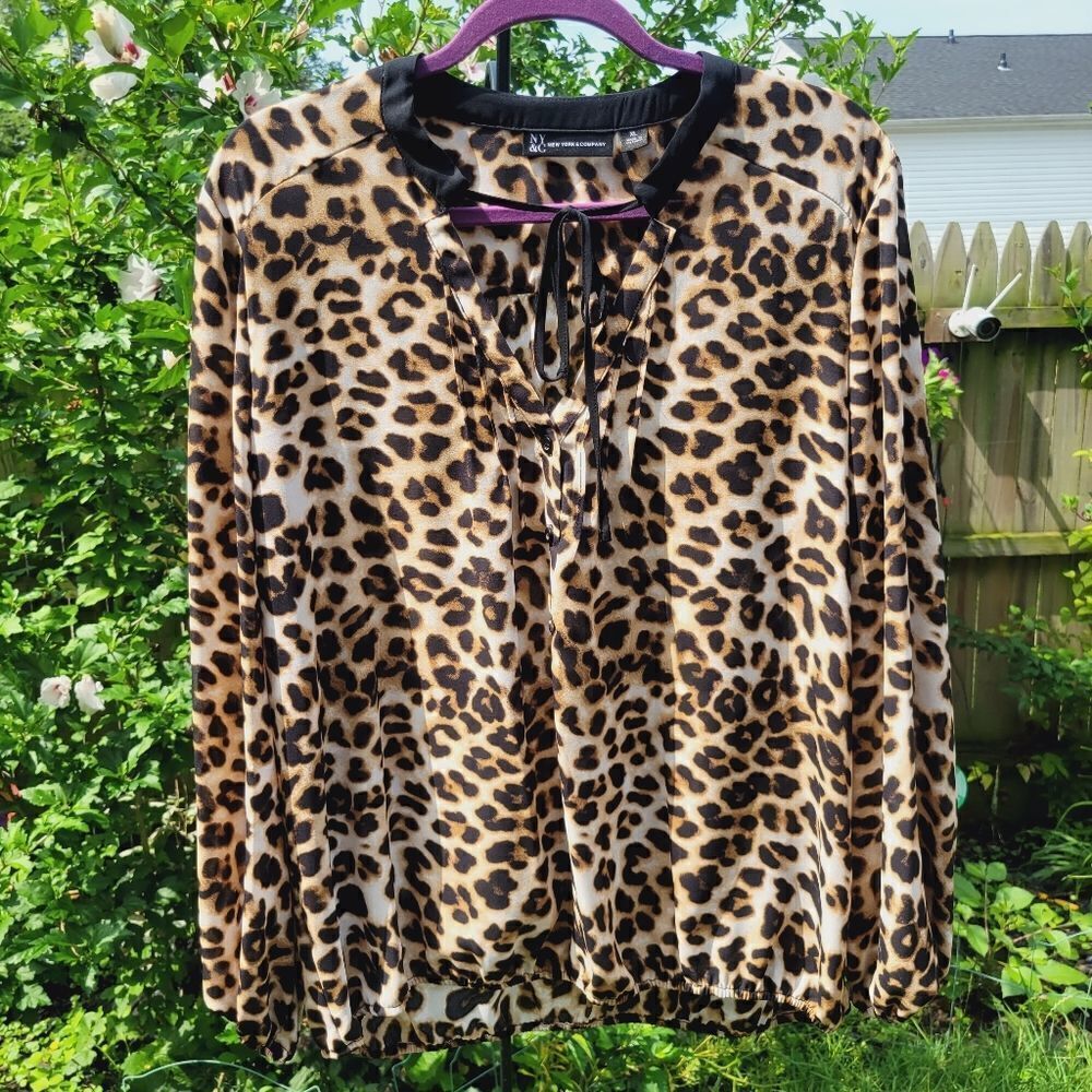 Cheetah Print Blouse‎